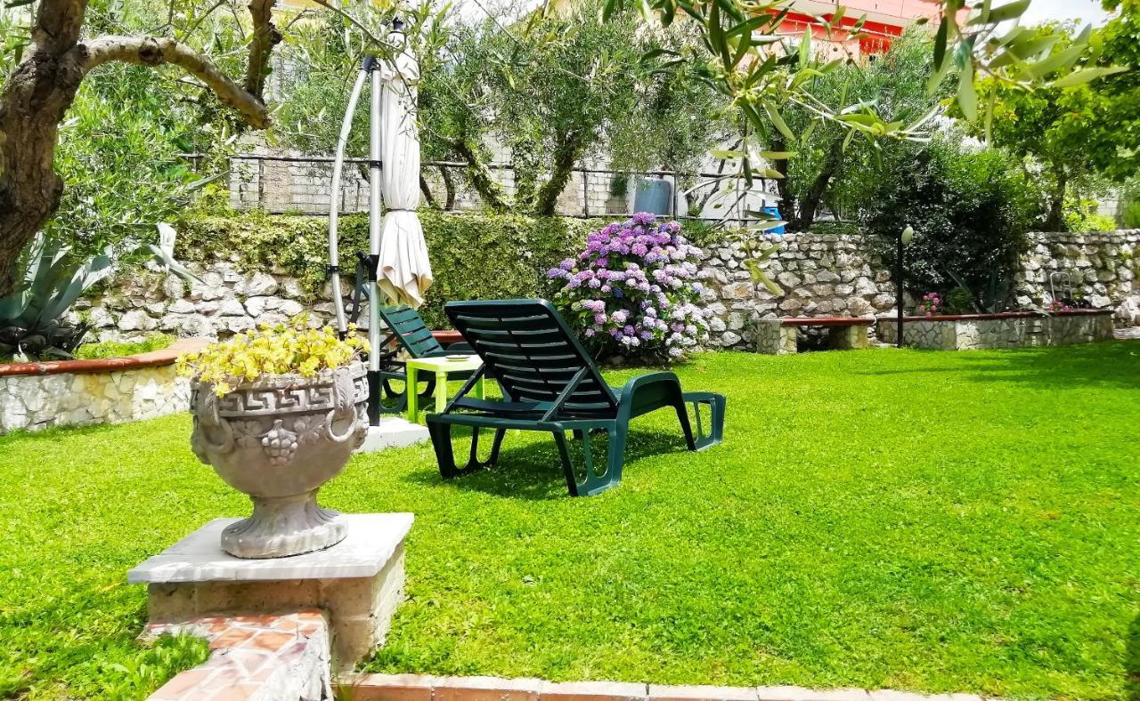 B&B Maison Villa Vittorio Avella Eksteriør billede