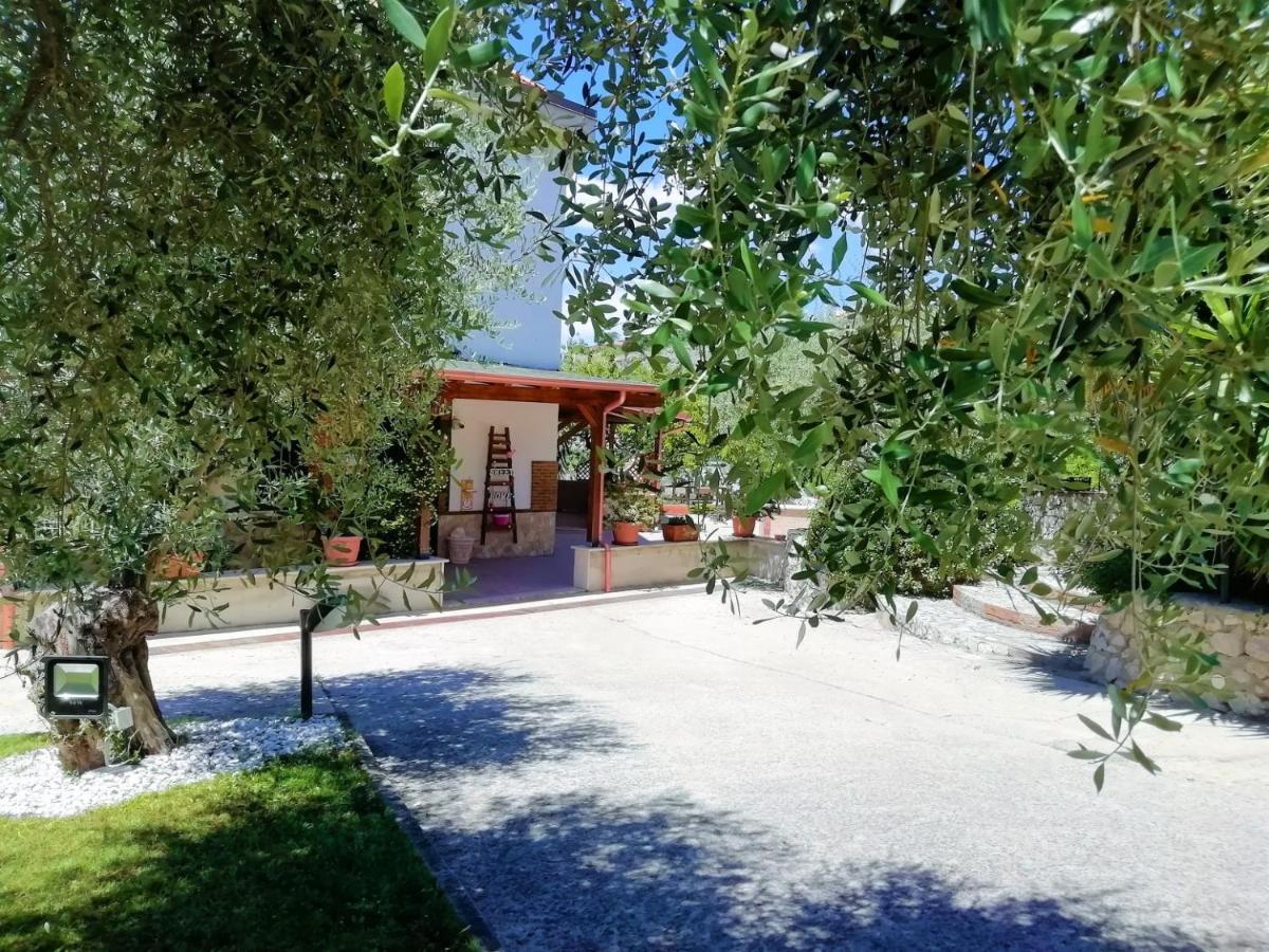 B&B Maison Villa Vittorio Avella Eksteriør billede